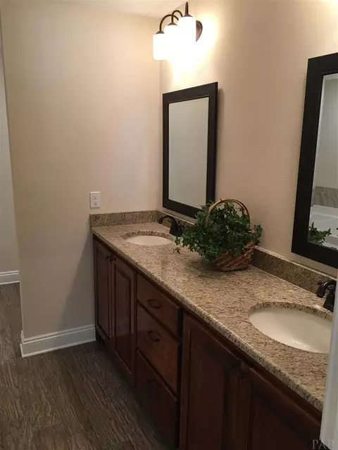 8917 Clearbrook Dr, Milton, FL 32583 photo 23