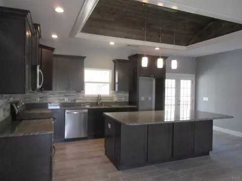 2152 Trevor Cir, Milton, FL 32583 photo 7