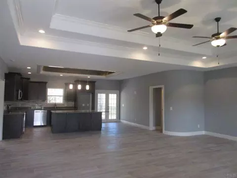 2152 Trevor Cir, Milton, FL 32583 photo 4