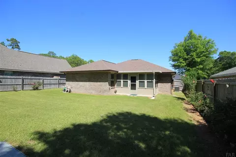 4931 Covenant Cir, Pace, FL 32571 photo 2
