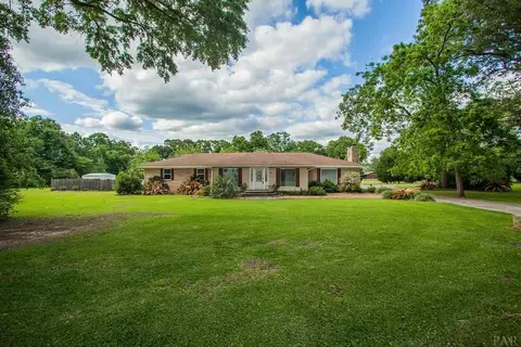 5285 Edeker Cir, Jay, FL 32565 photo 1