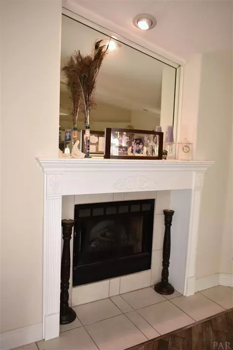 4204 Lancaster Gate Dr, Pace, FL 32571 photo 5