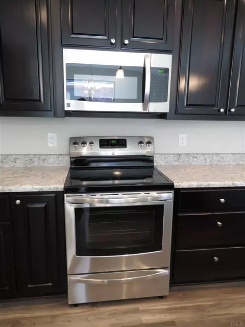 5298 Parkside Dr, Pace, FL 32571 photo 13