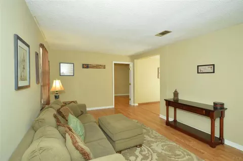 5894 Cedar Tree Dr, Milton, FL 32570 photo 4