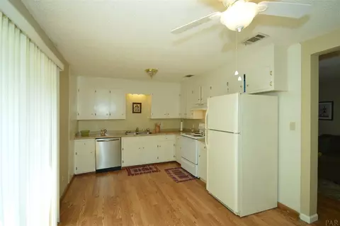 5894 Cedar Tree Dr, Milton, FL 32570 photo 7