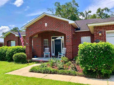 4607 Carmel Cir, Pace, FL 32571 photo 1