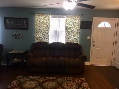 5447 Holley St, Milton, FL 32583 photo 8