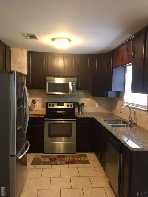 5447 Holley St, Milton, FL 32583 photo 3