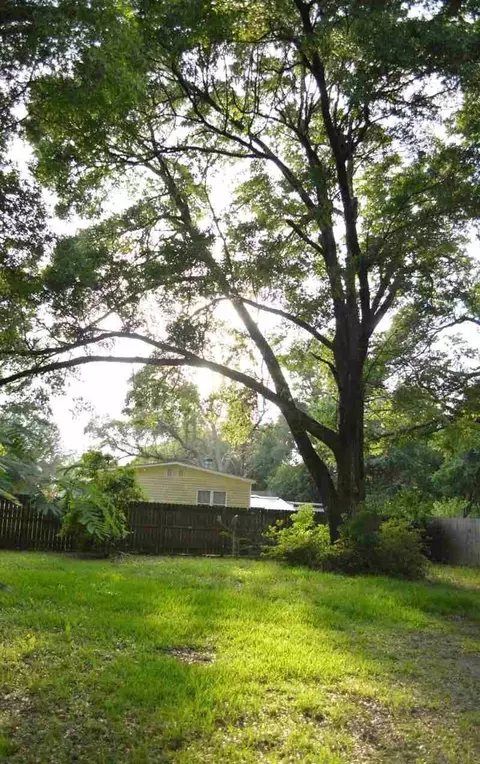 6438 Maddox Rd, Milton, FL 32570 photo 5