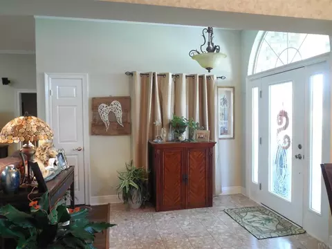 1013 Brandermill Dr, Cantonment, FL 32533 photo 3