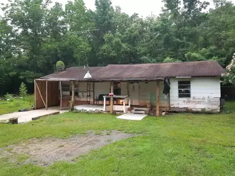 431 E Hecker Rd, Century, FL 32535 photo 2