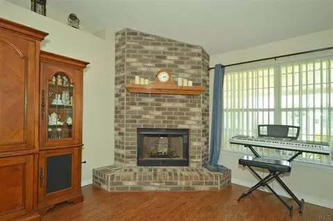 5886 Admirals Rd, Milton, FL 32583 photo 4
