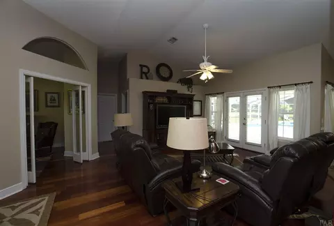 5636 Firestone Dr, Pace, FL 32571 photo 9