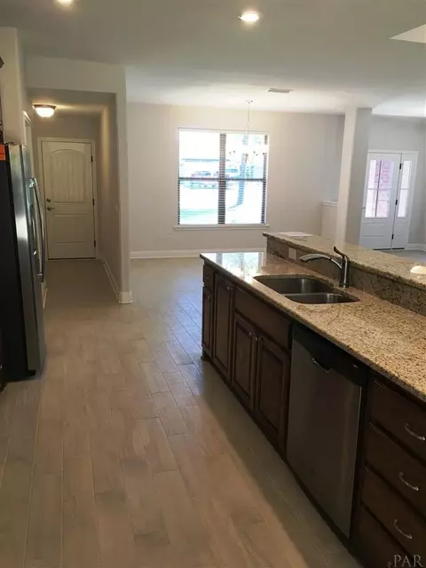 8928 Clearbrook Dr, Milton, FL 32583 photo 3