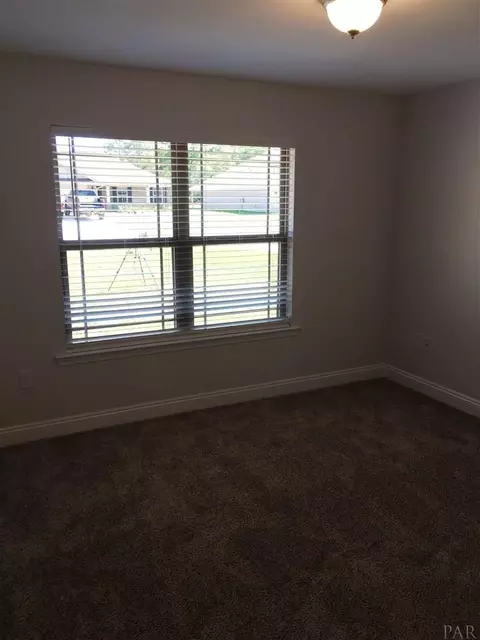 8928 Clearbrook Dr, Milton, FL 32583 photo 11