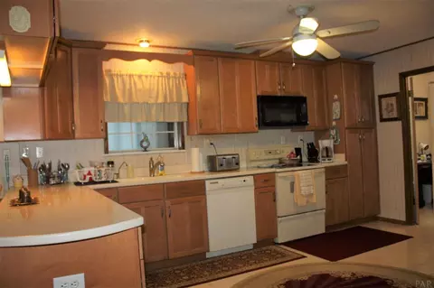 6081 Robin Rd, Crestview, FL 32539 photo 9