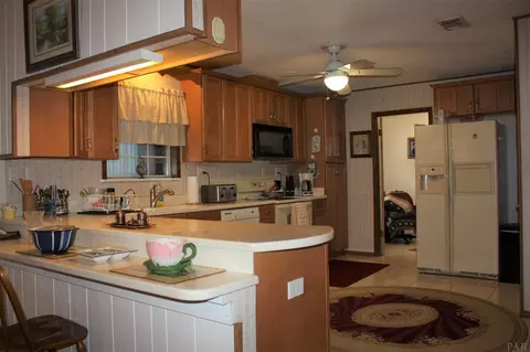 6081 Robin Rd, Crestview, FL 32539 photo 8