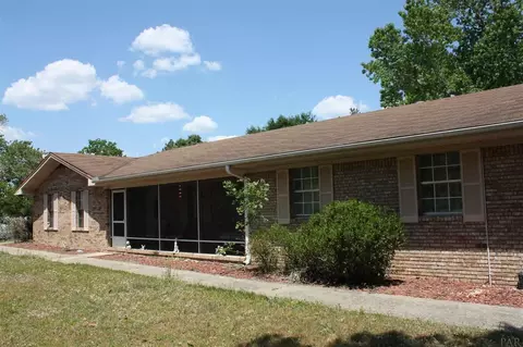 6081 Robin Rd, Crestview, FL 32539 photo 2