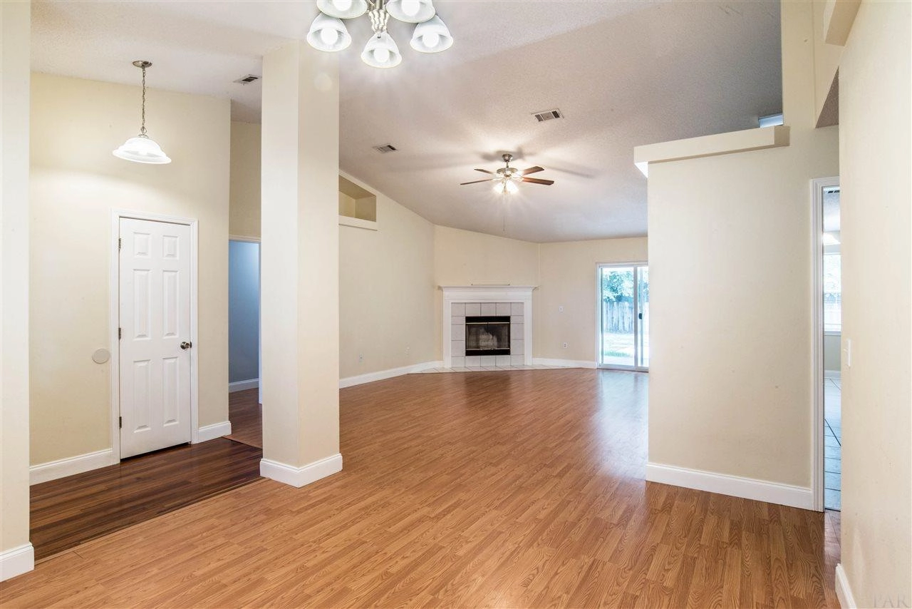 5066 Copperfield Dr, Pace, FL 32571 photo 7
