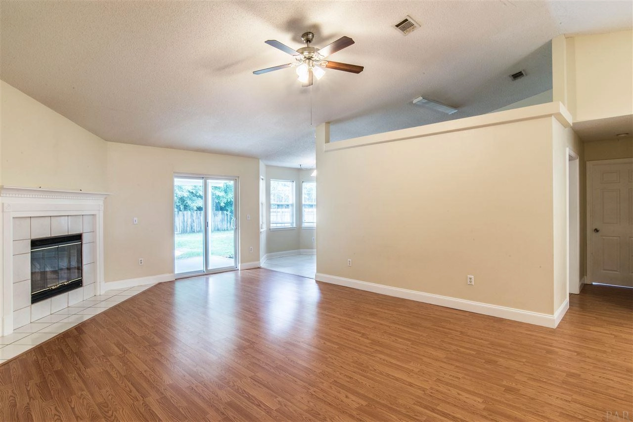 5066 Copperfield Dr, Pace, FL 32571 photo 5