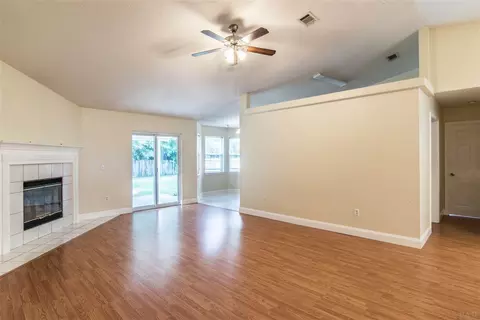 5066 Copperfield Dr, Pace, FL 32571 photo 5