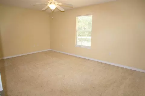 5304 Traci Dr, Milton, FL 32583 photo 9