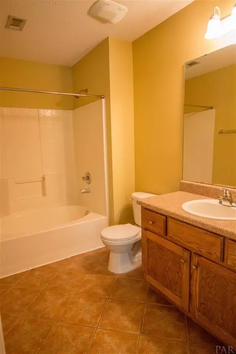 5304 Traci Dr, Milton, FL 32583 photo 13
