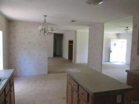5104 Central Dr, Pace, FL 32571 photo 9