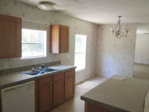 5104 Central Dr, Pace, FL 32571 photo 8