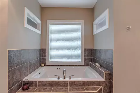 5652 Tarpon Ct, Milton, FL 32583 photo 17