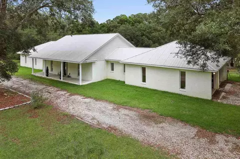 9710 Hildreth Dr, Elberta, AL 36530 photo 1
