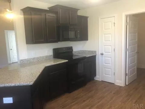5604 Blue Sky Ct, Milton, FL 32583 photo 6