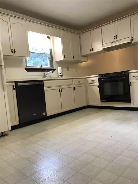 1301 Sioux Cir, Crestview, FL 32536 photo 9