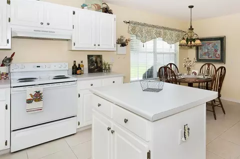 2104 Jarrod Dr, Cantonment, FL 32533 photo 11