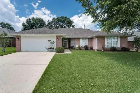 2104 Jarrod Dr, Cantonment, FL 32533 photo 1