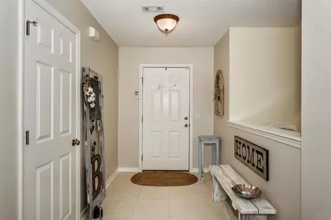 2104 Jarrod Dr, Cantonment, FL 32533 photo 4