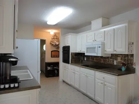 5797 Loring Dr, Milton, FL 32583 photo 9