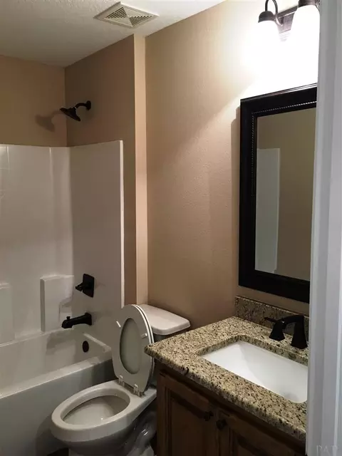 8946 Clearbrook Dr, Milton, FL 32583 photo 16