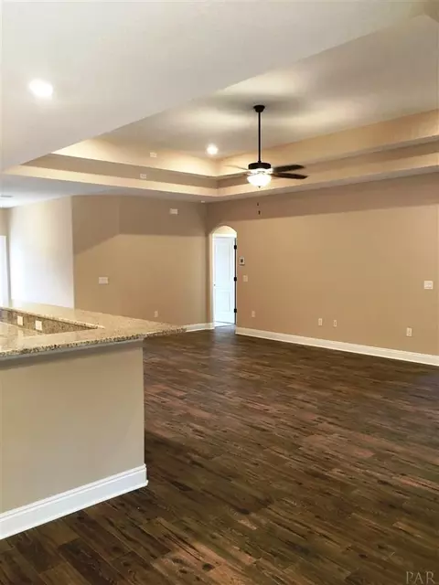 8946 Clearbrook Dr, Milton, FL 32583 photo 3