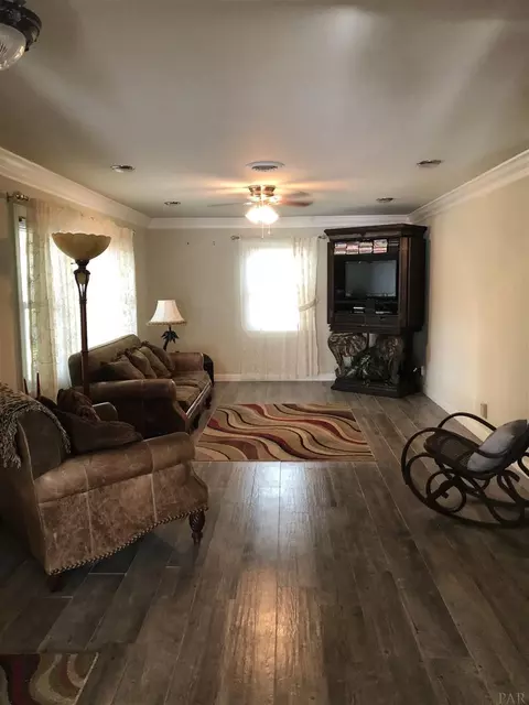 6355 Mockingbird Ln, Milton, FL 32570 photo 8