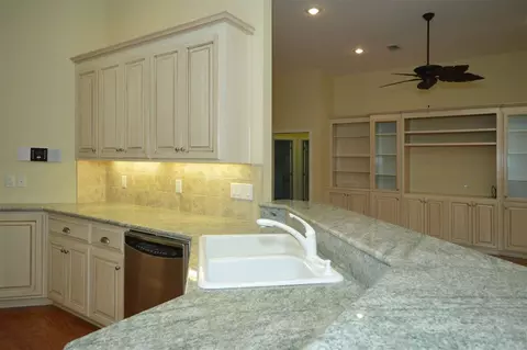 6328 Honeysuckle Dr, Milton, FL 32570 photo 14