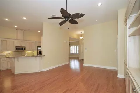 6328 Honeysuckle Dr, Milton, FL 32570 photo 8