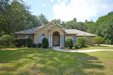 6328 Honeysuckle Dr, Milton, FL 32570 photo 1