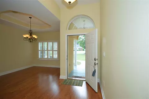 6328 Honeysuckle Dr, Milton, FL 32570 photo 3