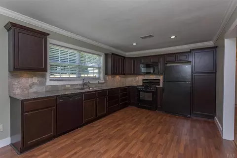 1254 Midway Dr, Cantonment, FL 32533 photo 11