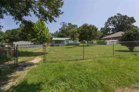 1254 Midway Dr, Cantonment, FL 32533 photo 4