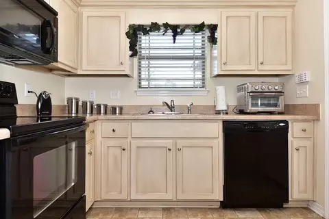 4331 Glen Forest Dr, Milton, FL 32583 photo 7