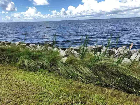 265 S Garcon Point Rd, Milton, FL 32583 photo 3
