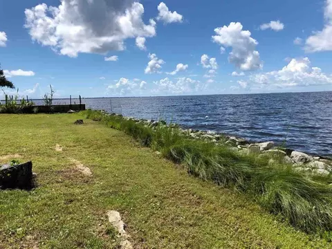 265 S Garcon Point Rd, Milton, FL 32583 photo 4