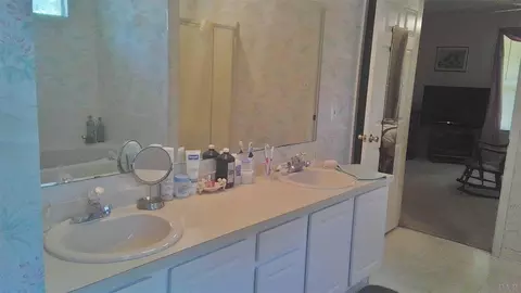 5813 Anthony Cir, Milton, FL 32570 photo 23
